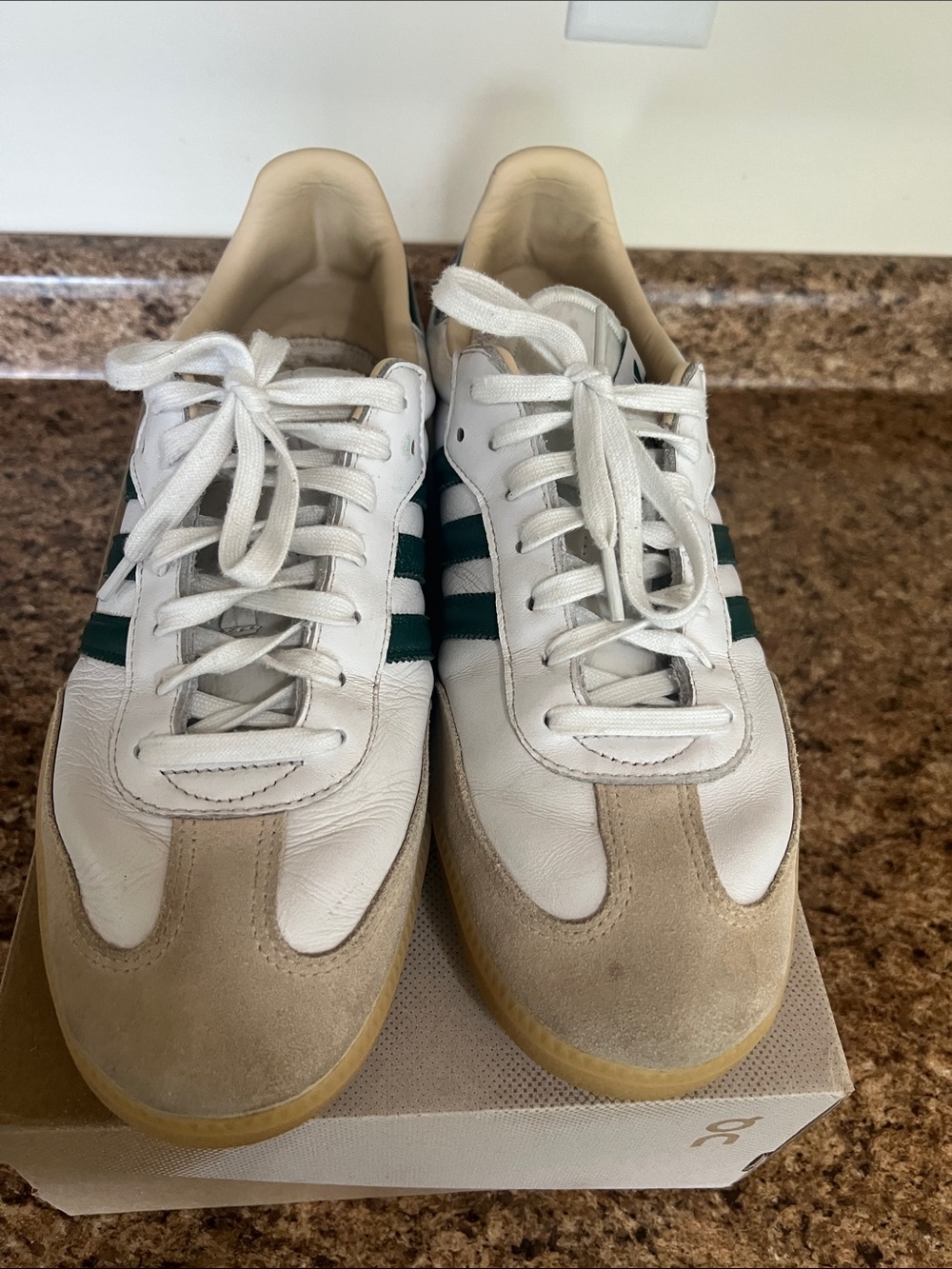 Adidas Men's White Samba Leather Sneakers with Green Stripes, size 13